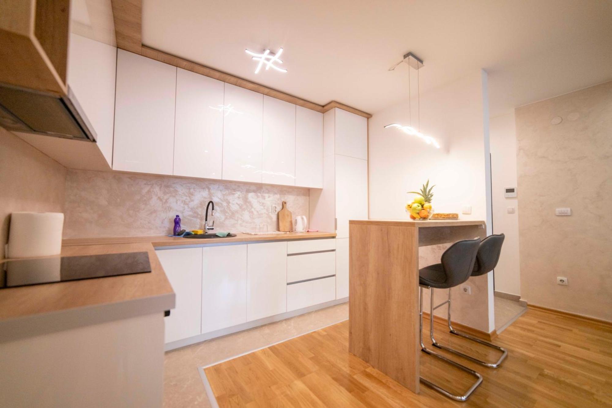 Apartment 5 Star Lukavica Extérieur photo